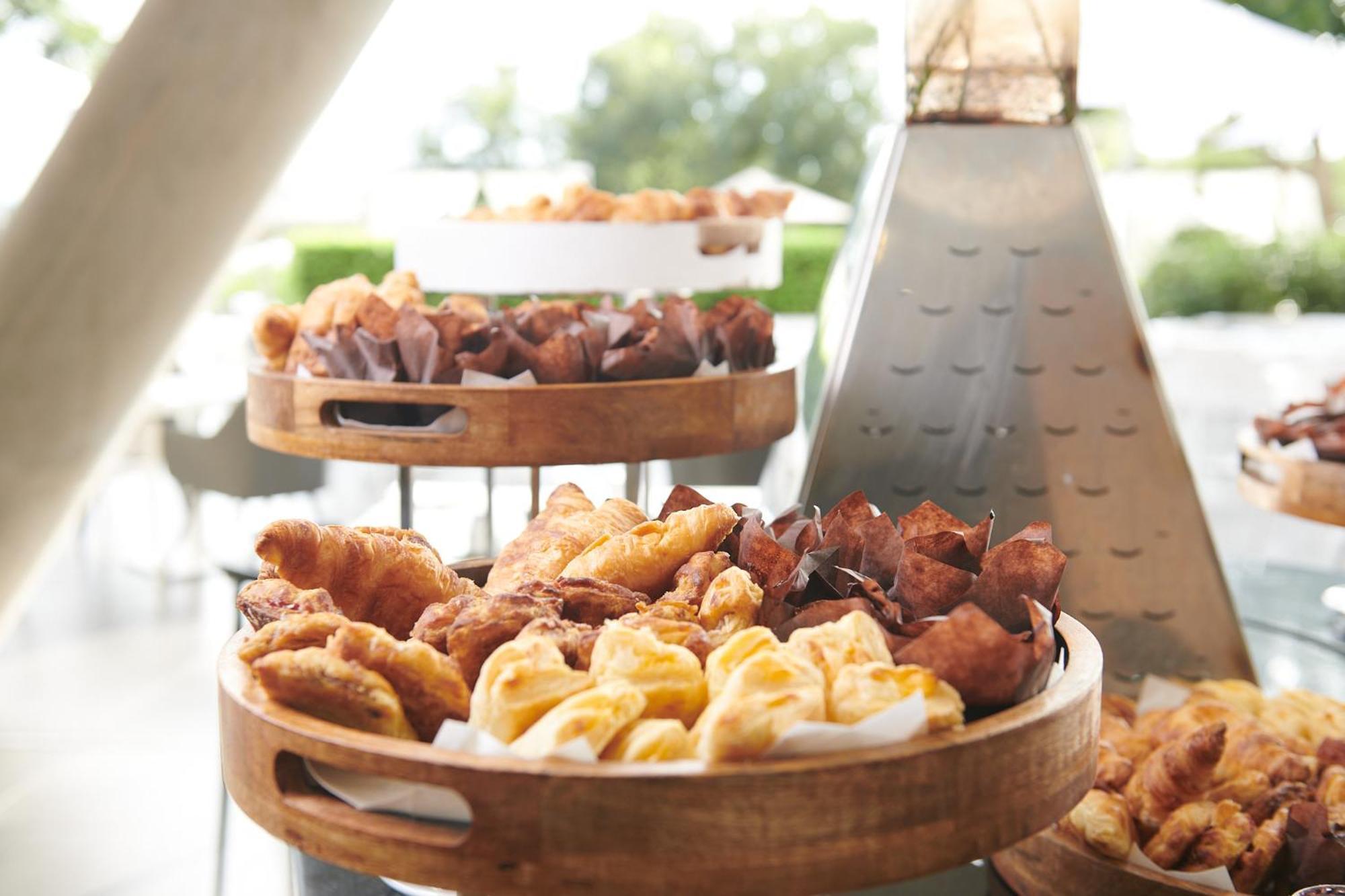 Seven Villa Hotel & Spa Johannesburg Exterior photo A selection of pastries