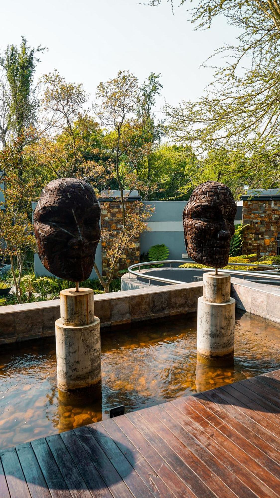 Seven Villa Hotel & Spa Johannesburg Exterior photo The sculpture "The Two" by artist Mark Rothko
